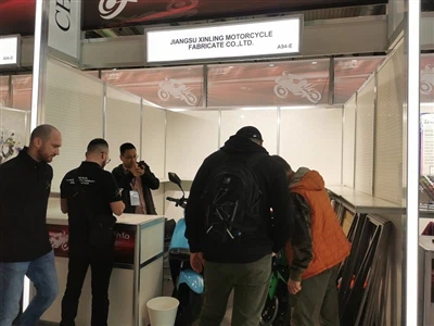 XINLING MOOTTORYCLE houkuttelee monia asiakkaita EICMA 2023:ssa